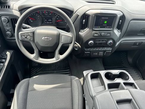 Used 2025 Chevrolet Silverado 1500 Custom Trail Boss w/ Turbomax Blackout Package AWD/4WD image 23