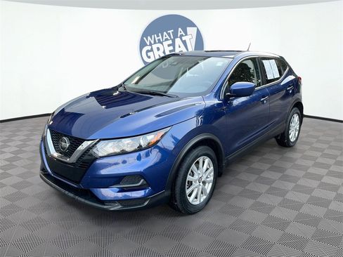 Certified 2021 Nissan Rogue Sport S image 3