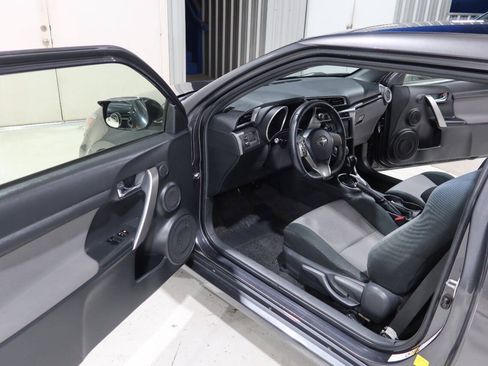 Used 2016 Scion tC FWD image 17