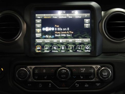 Used 2022 Jeep Wrangler Unlimited Sport image 35