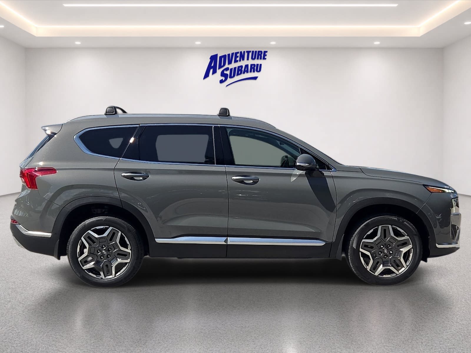 Used 2023 Hyundai Santa Fe Limited AWD/4WD image 7