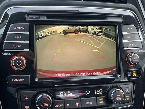 Used 2023 Nissan Maxima SL FWD image 33