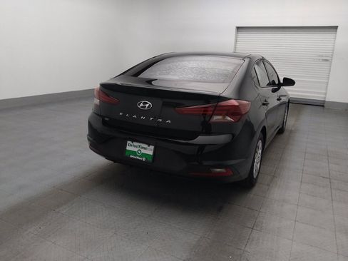 Used 2019 Hyundai Elantra SE w/ Cargo Package FWD image 7