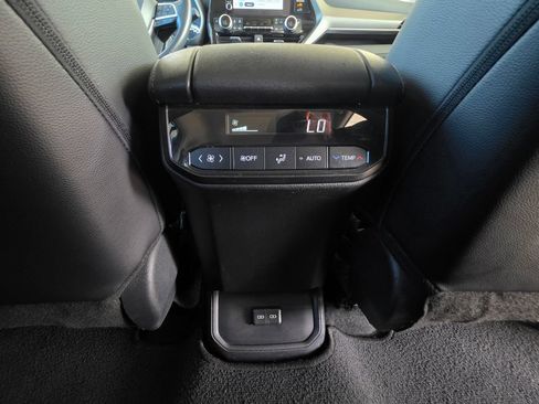 Used 2024 Toyota Highlander Limited AWD/4WD image 66