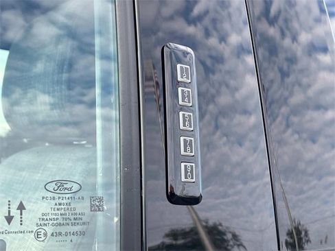 Used 2024 Ford F250 XLT image 13