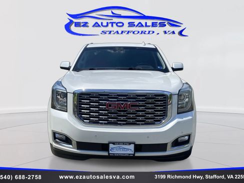 Used 2018 GMC Yukon XL Denali w/ Denali Ultimate Package AWD/4WD image 2