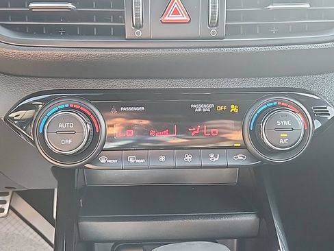 Used 2023 Kia Forte GT-Line w/ GT-Line Technology Package FWD image 17
