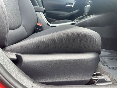 Used 2021 Toyota Corolla LE FWD image 23