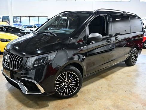 Used 2023 Mercedes-Benz Metris Passenger image 1