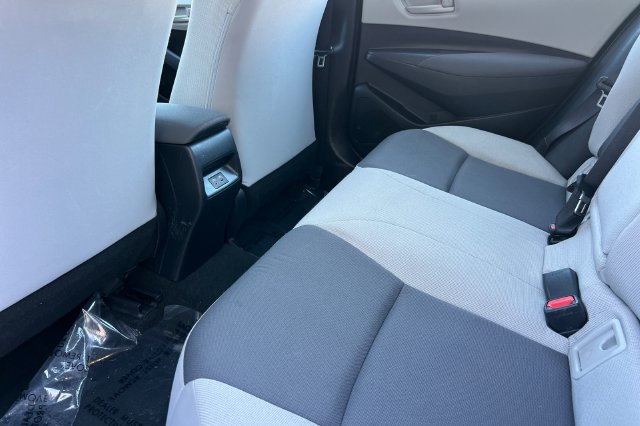 Used 2023 Toyota Corolla LE FWD image 13