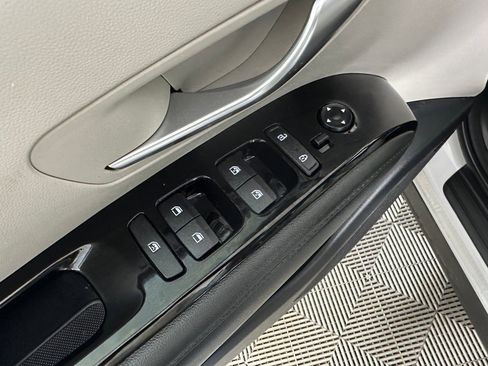 Used 2023 Hyundai Tucson Limited image 11