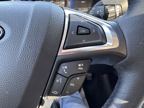 Used 2022 Ford Edge SEL w/ Convenience Package image 22