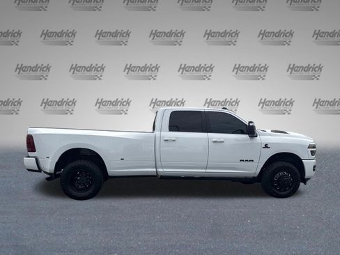 Used 2025 RAM 3500 Laramie AWD/4WD image 11