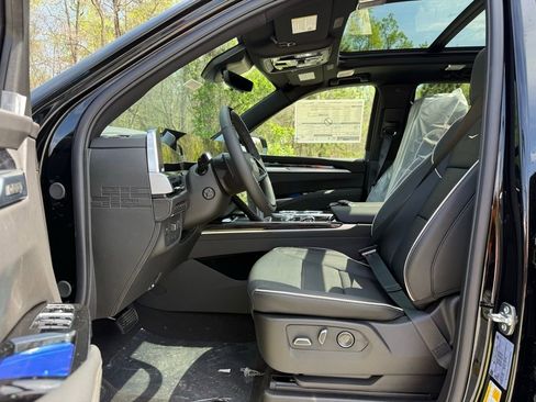 New 2026 Cadillac Escalade Sport AWD/4WD image 19