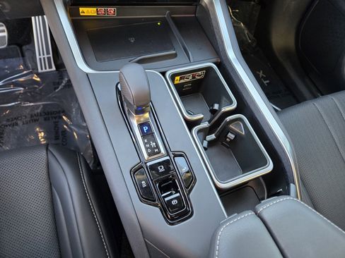 New 2025 Lexus TX 500h AWD image 11