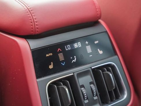 Used 2023 Maserati Grecale Modena AWD/4WD image 41