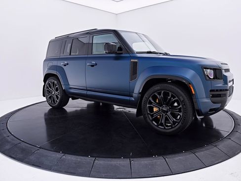 Used 2026 Land Rover Defender 110 OCTA AWD/4WD image 19