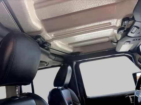 Used 2021 Jeep Wrangler Unlimited Rubicon w/ Steel Bumper Group AWD/4WD image 14