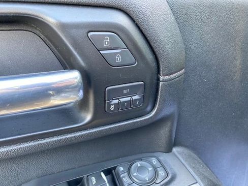 Used 2020 GMC Sierra 3500 AT4 w/ AT4 Premium Package image 18