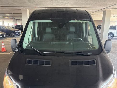 Used 2025 Ford Transit 250 148 Medium Roof RWD image 9