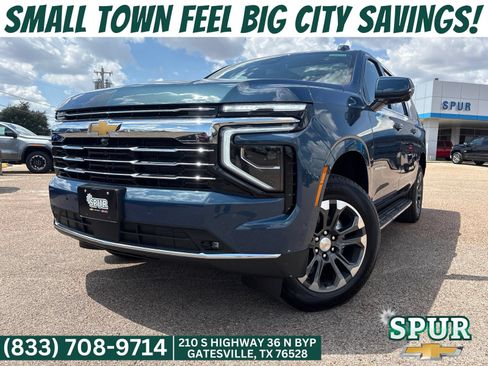 New 2026 Chevrolet Suburban LT w/ Comfort Package AWD/4WD image 1