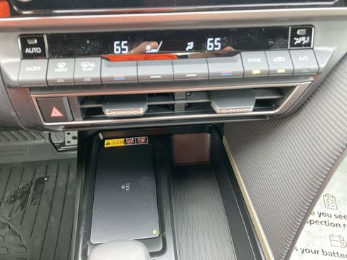 Certified 2026 Toyota Camry SE image 17