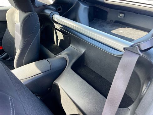 Used 2017 Nissan 370Z Coupe image 23