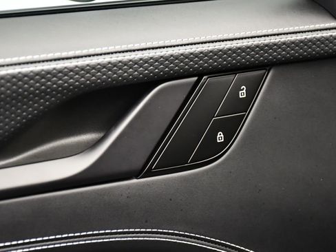 Used 2024 Porsche 911 GT3 image 36