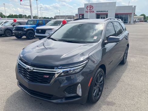 Used 2022 Chevrolet Equinox RS w/ RS Leather Package FWD image 3