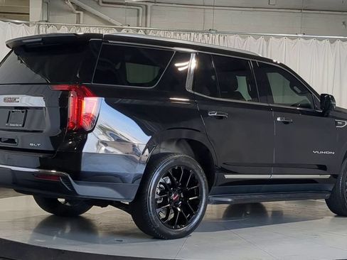 Used 2023 GMC Yukon SLT w/ SLT Premium Package AWD/4WD image 8