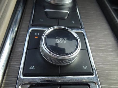 Certified 2024 Ford Expedition Limited image 39