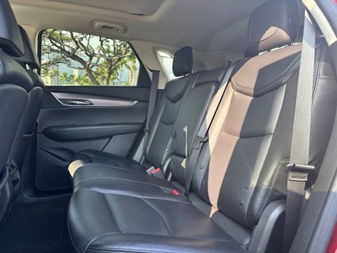 Used 2017 Cadillac XT5 Luxury FWD image 10