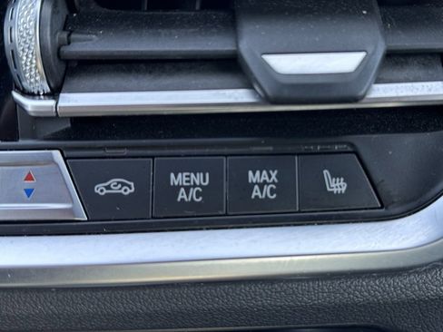 Used 2019 BMW 330i xDrive Sedan w/ Convenience Package image 31