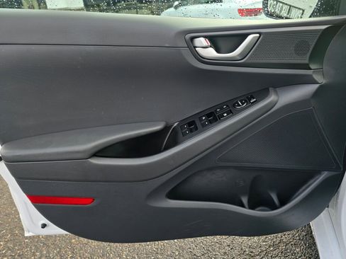 Used 2018 Hyundai Ioniq Blue image 13