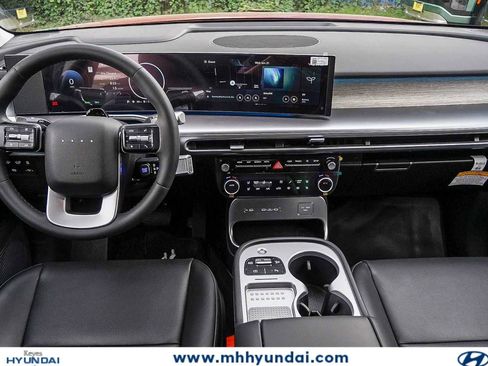 New 2026 Hyundai Ioniq 9 Limited AWD/4WD image 14