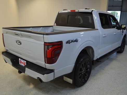 Used 2025 Ford F150 Lariat AWD/4WD image 3