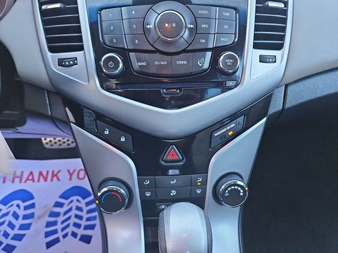 Used 2014 Chevrolet Cruze LS FWD image 18