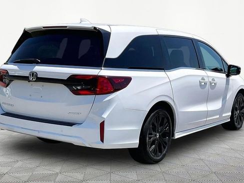 Used 2025 Honda Odyssey Sport-L image 5