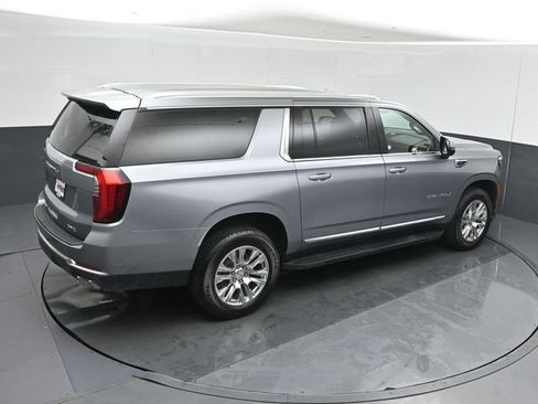 Used 2025 GMC Yukon XL Denali AWD/4WD image 35