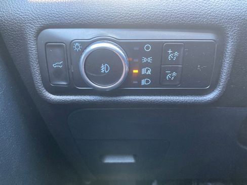 Used 2023 Ford Explorer XLT w/ Equipment Group 202A image 16