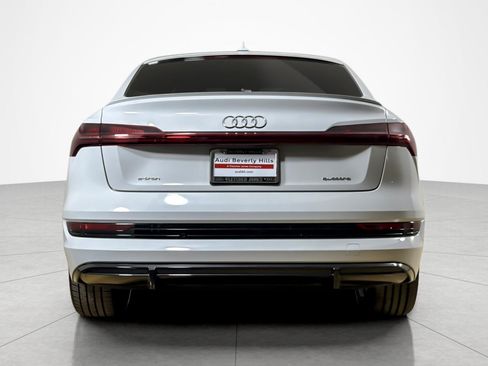 Used 2023 Audi e-tron Prestige w/ Prestige Package AWD/4WD image 4