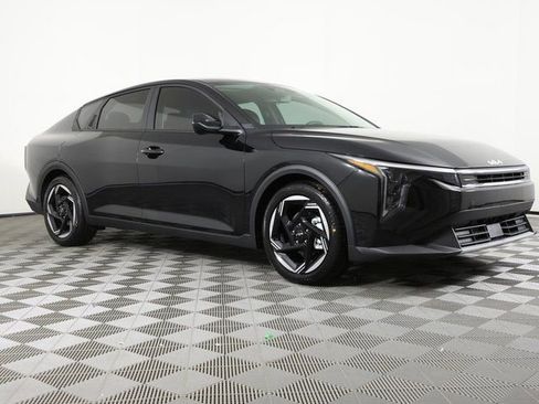 New 2026 Kia K4 EX image 3