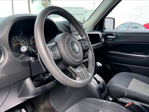 Used 2015 Jeep Patriot Sport w/ Power Value Group image 17