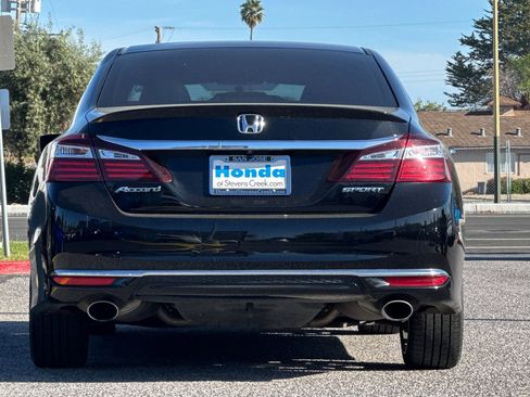 Used 2017 Honda Accord Sport image 9