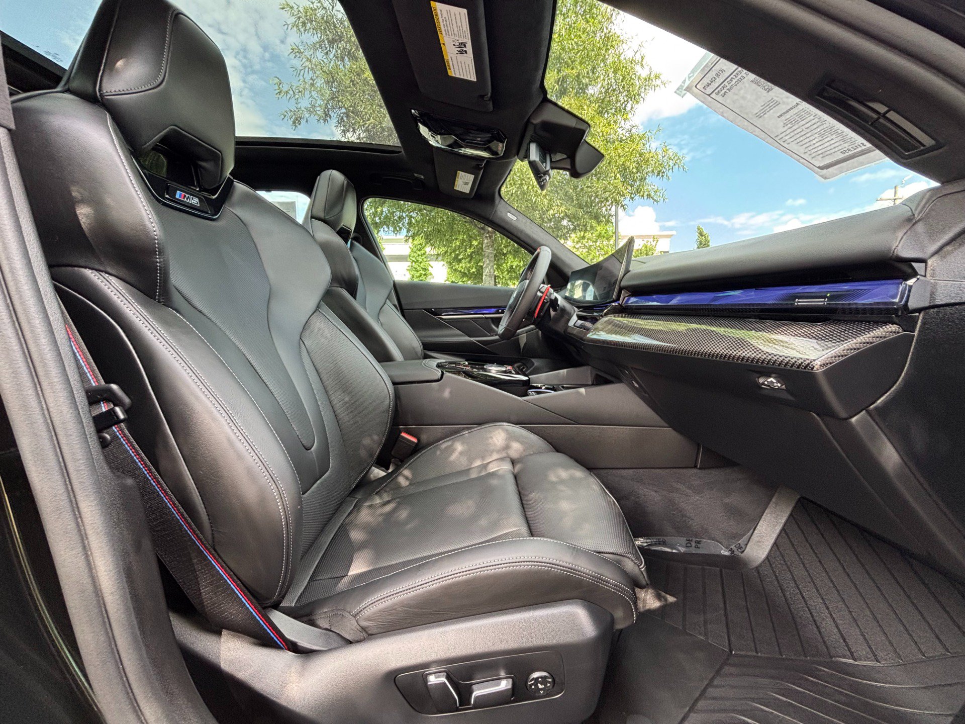 Used 2026 BMW M5 w/ M Driver's Package AWD/4WD image 23
