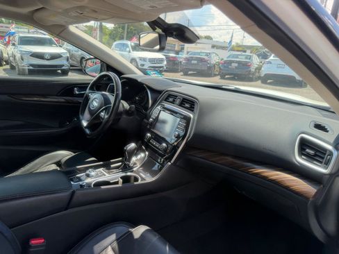 Used 2016 Nissan Maxima Platinum FWD image 22