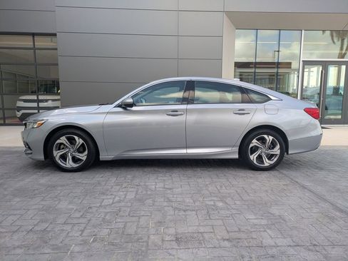 Used 2020 Honda Accord EX image 8
