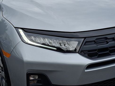 Used 2026 Honda Odyssey EX-L image 9