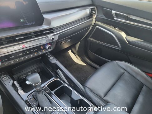 Used 2025 Kia Telluride S image 27