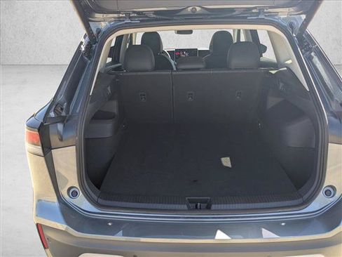 Used 2026 Volkswagen Tiguan SE AWD/4WD image 7